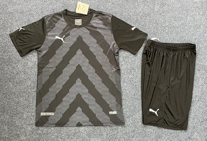 P003 High Quality Football Jerseys 100% Polyester Football Suit New Style with Personalized Print OEM Service for Adults