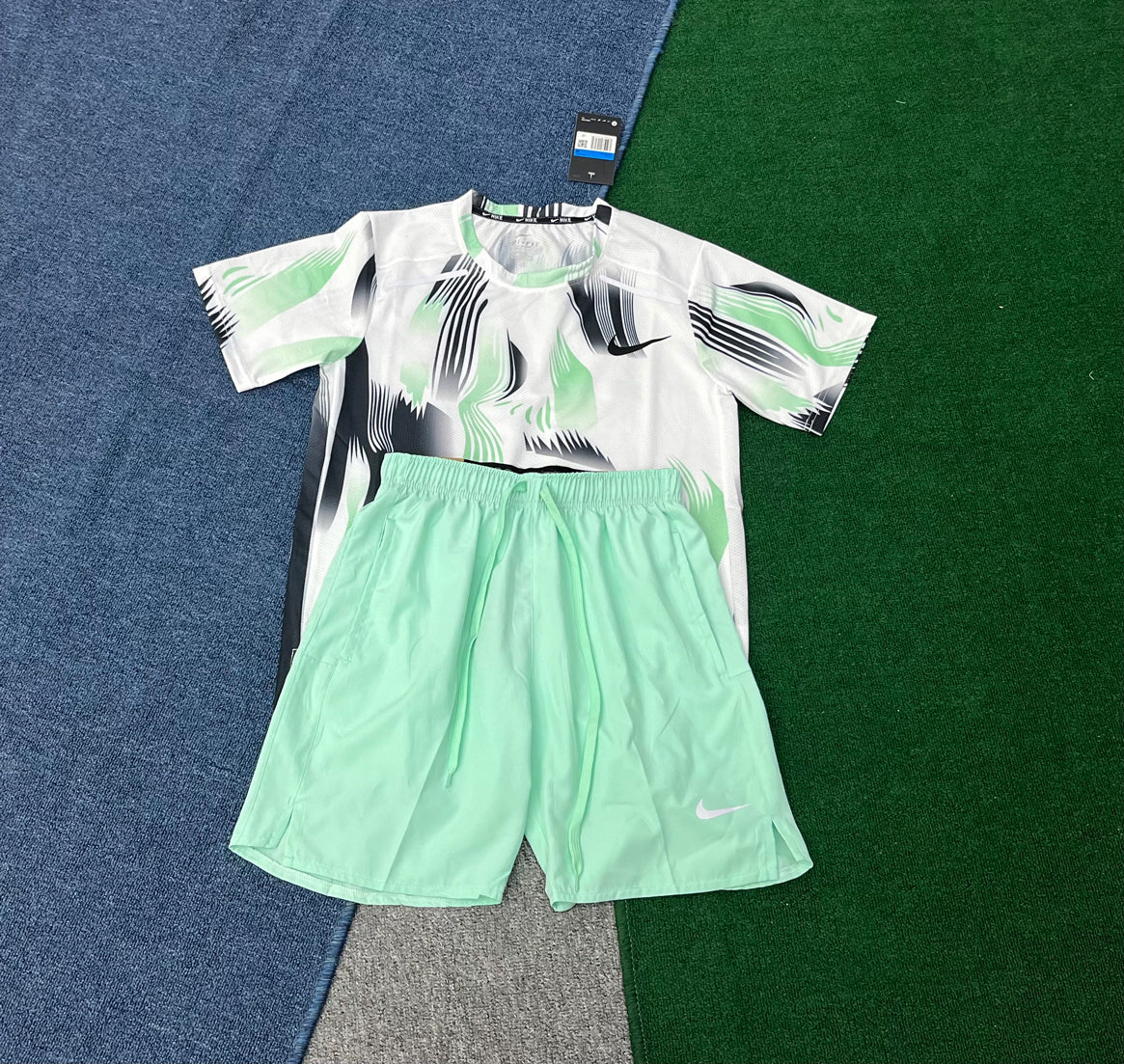 A003+D218 Sports Wear Summer 2-Piece T-Shirt Shorts Set Men Running Fitness Training Outfit Lightweight Breathable Suits