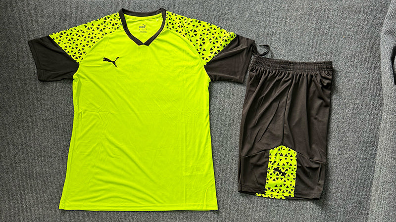 P002 Quick Dry Training Clothes Soccer Shirts Short Sleeve Football Wear Team Uniforms Soccer Sportswear For Men