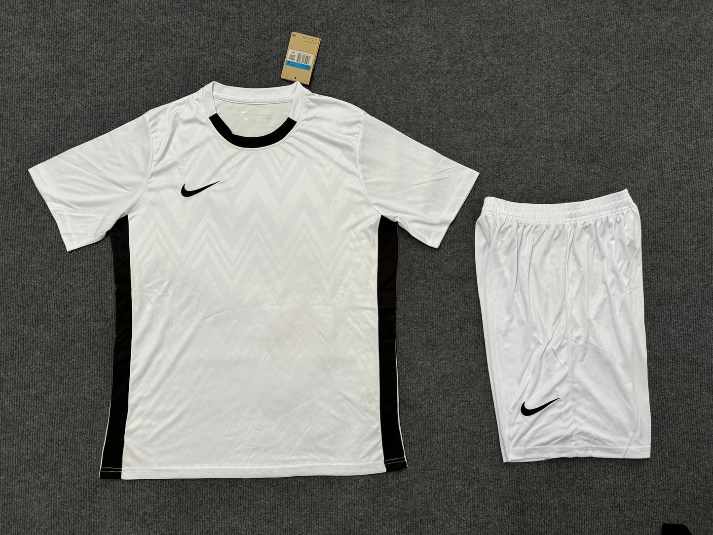 N011 Breathable Sportswear Soccer Mallot De Football Uniforms Set Team Soccer Wear for Man