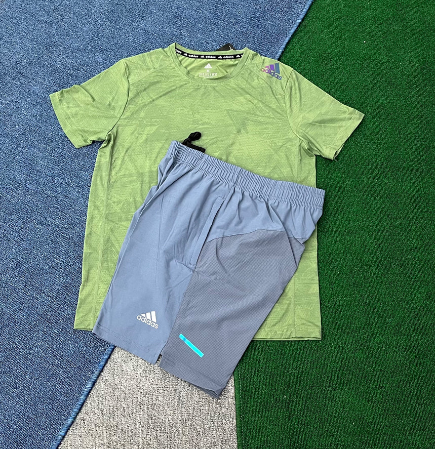 8082+D980 Thai Quality Soccer Wear 2526 Football Set Maillot De Football Mens Custom Quick Dry Polyester Soccer Training Sets