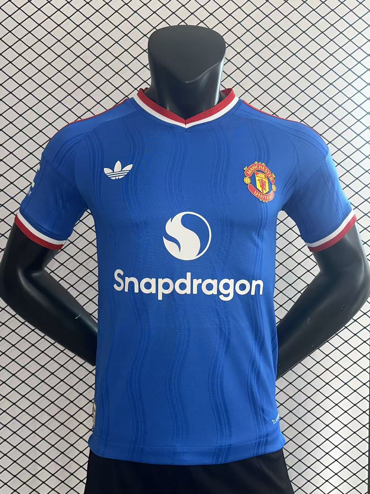 26-27Manchester United away Men's Football Training Jersey V Neck Short Sleeve T Shirt Quick Dry Breathable Polyester Tracksuit Sports Wear Manufacturer