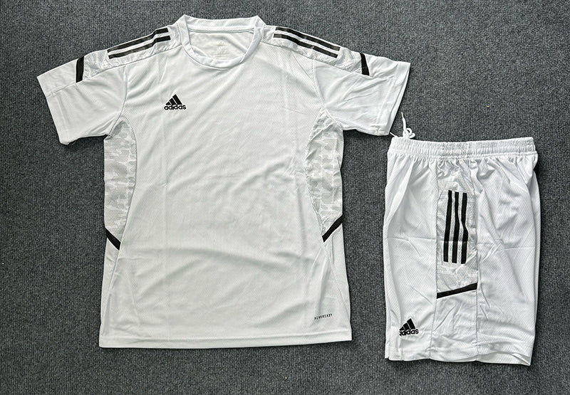 R006 Hot Sale Man Sublimation 100% Polyester Football Clothing Training Football Set Football Uniform Wear