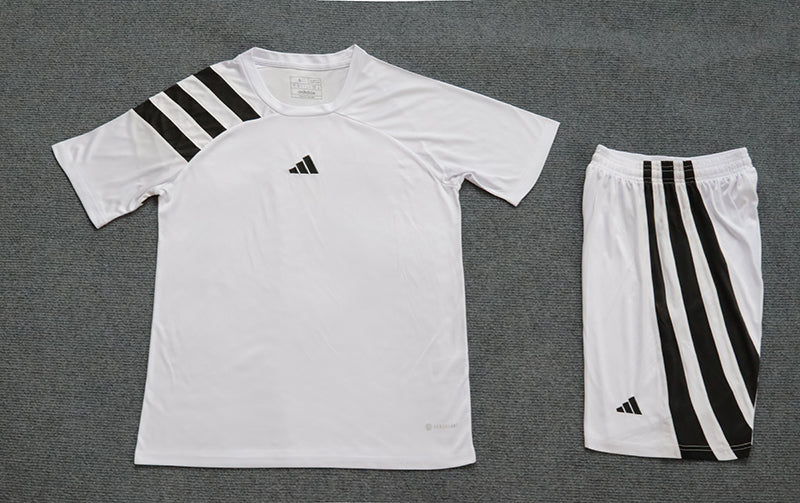 R007 Custom Soccer Wear Set Oem Logo Accepted Football Uniform for Soccer Team Club Soccer Jersey Set