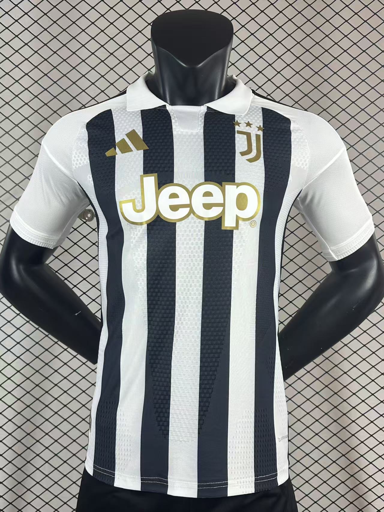 26-27Juventus home ground New Arrivals Sublimated Men Football Wears Football Jersey Shirts 100% Polyester made Custom Football Uniforms for Sale
