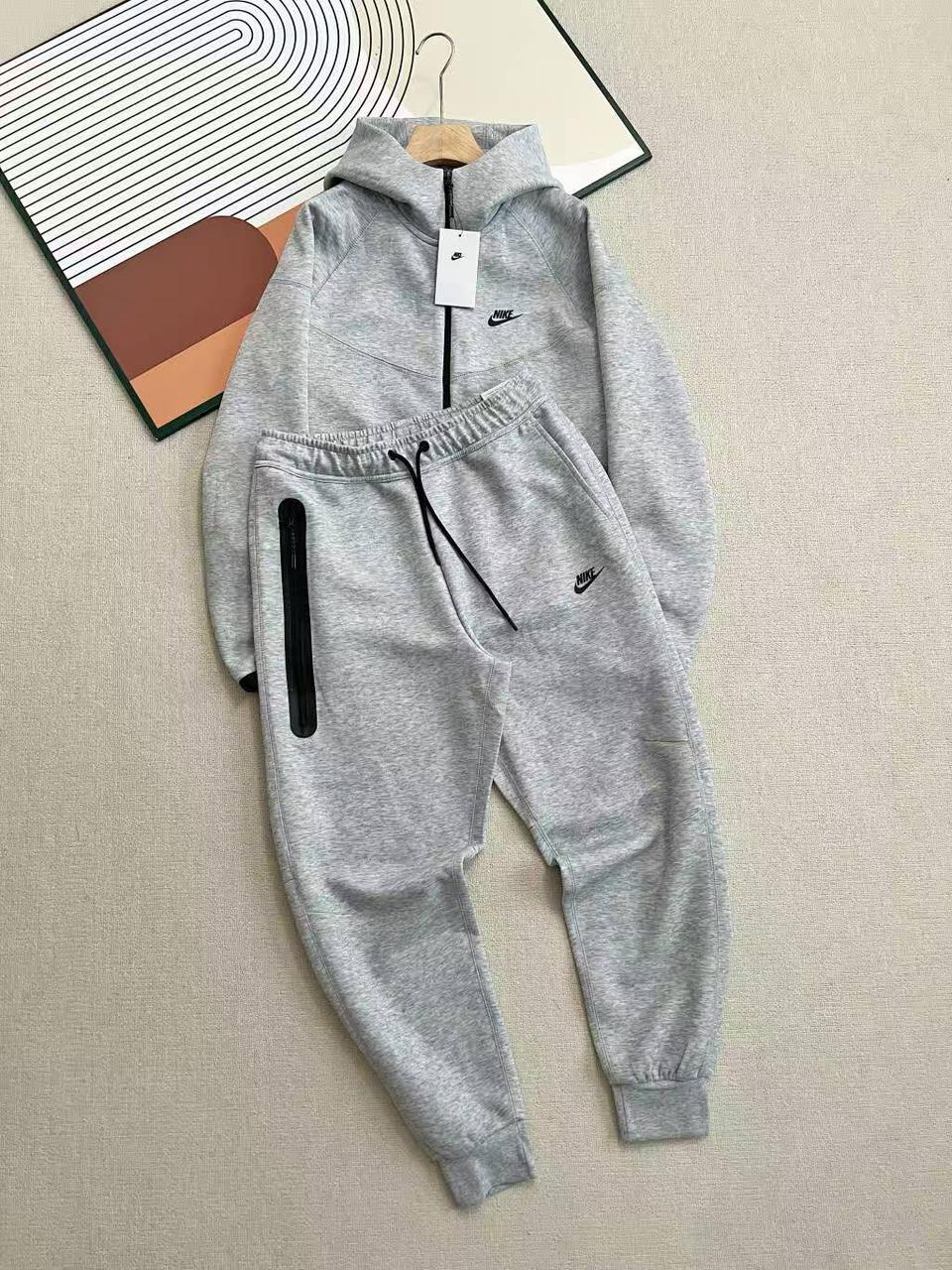 OEM Apparel Factory Custom Breathable Vintage Men's Running Jacket Windbreaker Lightweight Tracksuit Set