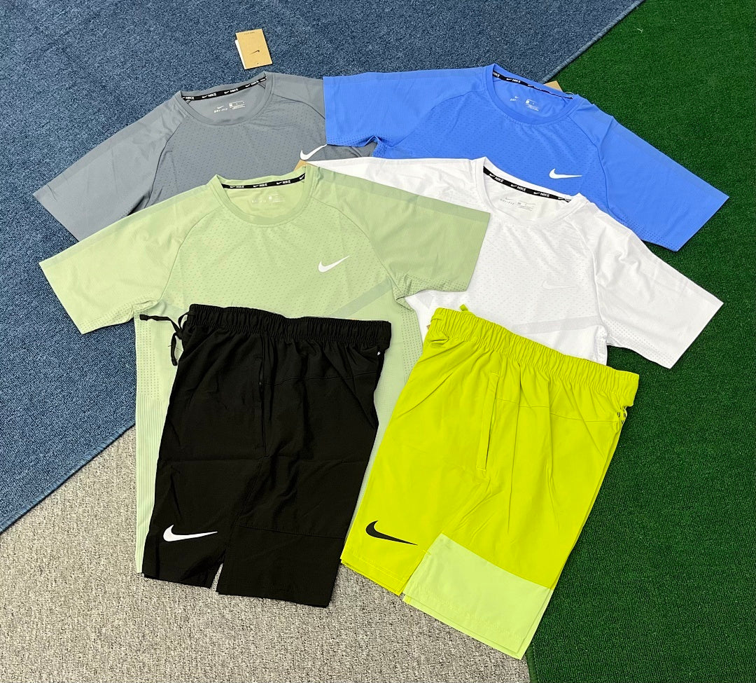 T1102+D975 New Fashion Wholesale Customized T-Shirt And Shorts Set Men Cheap Price Summer Men Set 2 Piece Men Jogging Short Set