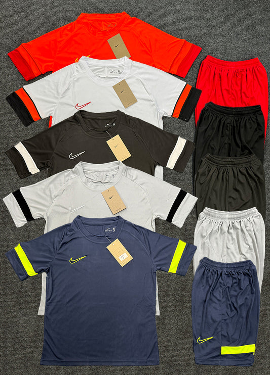 N007 Designs Quick Dry Football Jersey Soccer Jersey Set Men Soccer Uniform 100% Polyester Custom Soccer Wear
