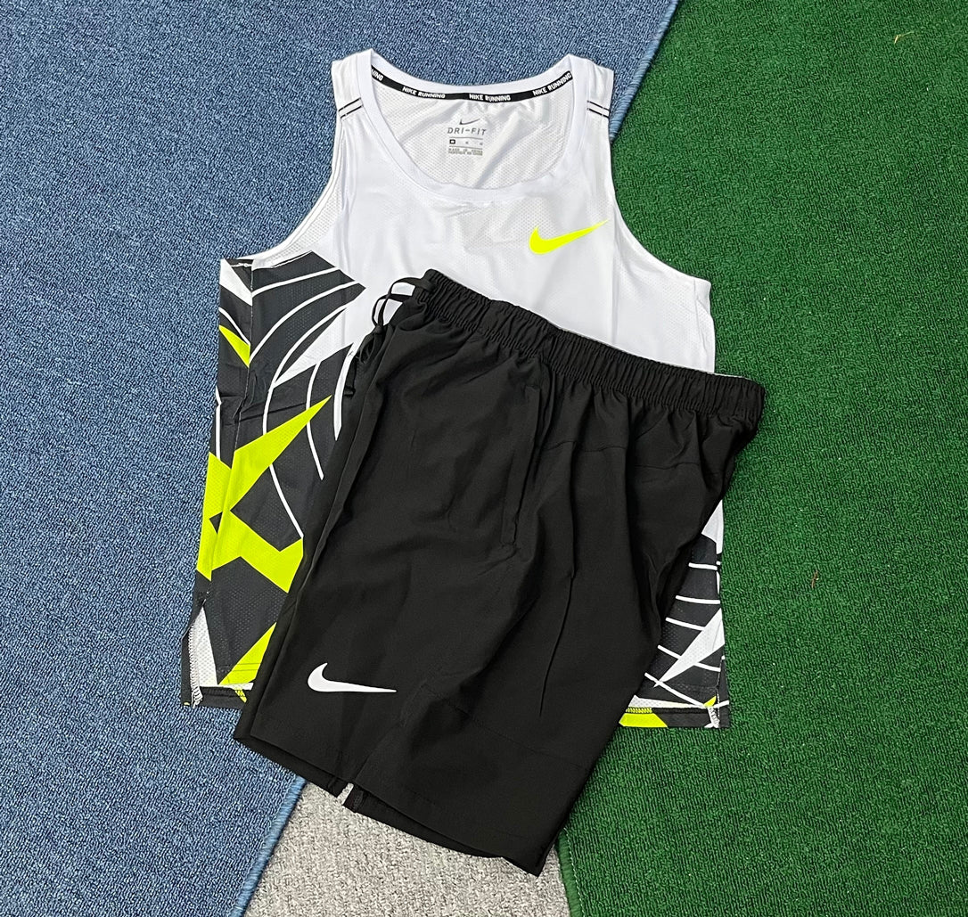 A222+218 Men Sportswear Running Set Vest Shorts 2 Pieces Lightweight Workout Gym Tracksuit High Quality Lightweight Suits