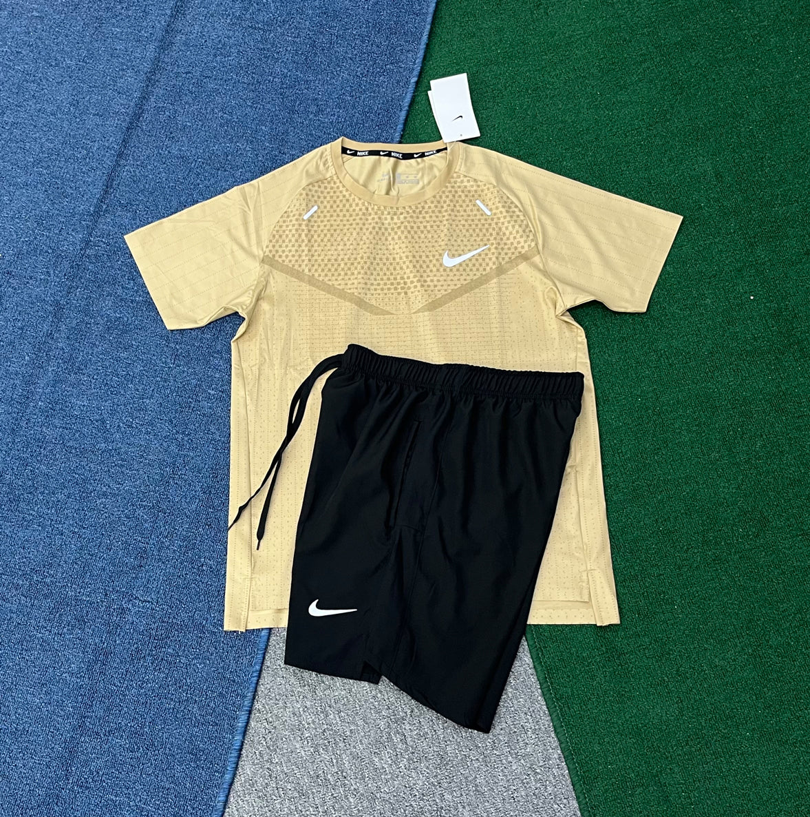 ST210+218 Custom Men's Tshirts and Shorts Set Workout Outfit for Running Training Gym Short Tracksuits for Men