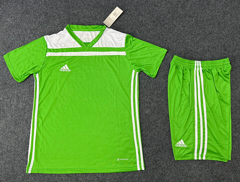 R016 Comfortable And Breathable Soccer Uniform Football Jersey With Logo Sublimation Soccer Wear For Men