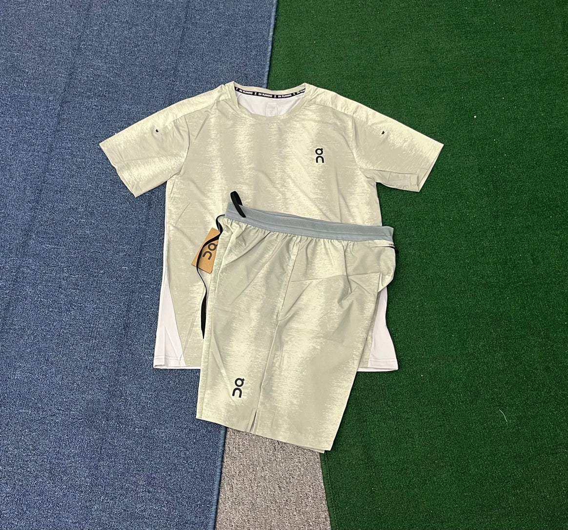 J05 Men's Quick Dry Short Sleeve T-Shirt and Running Shorts Set Breathable Athletic Wear for Gym Training Men's T-shirts sets
