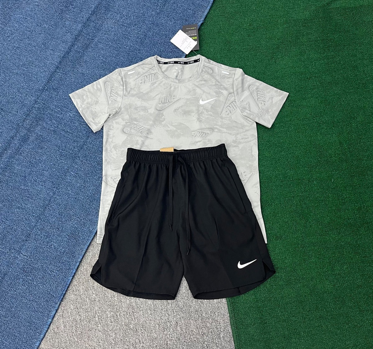 2736+218 Custom Logo Quick Dry Twinsets Training Running Gym Fitness Workout 2 Pieces Short Sleeve T-shirts and Shorts Men Tracksuit Sets