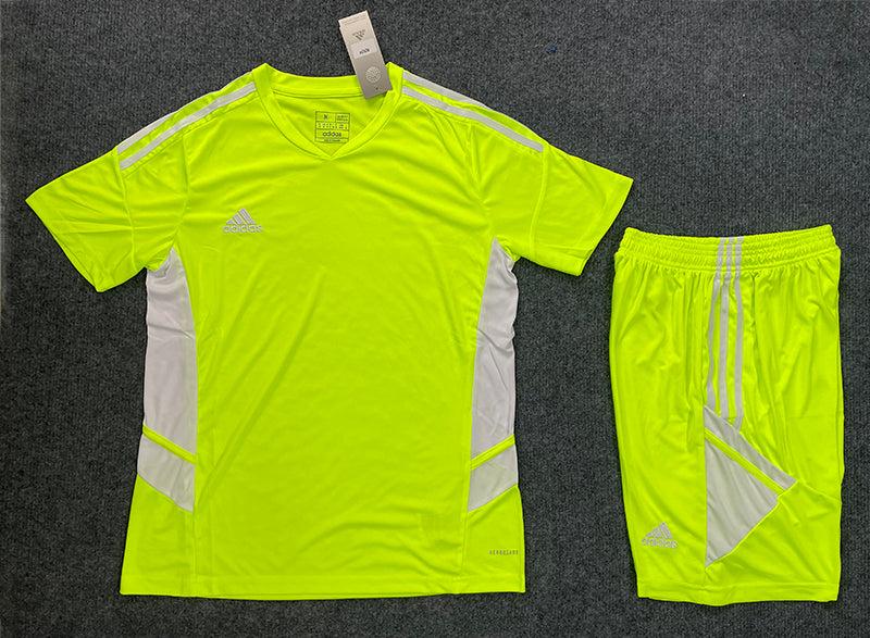 R003 Training Wear Futbol Breathable Men Short Sleeve Soccer Jersey Set Customized Soccer Wear