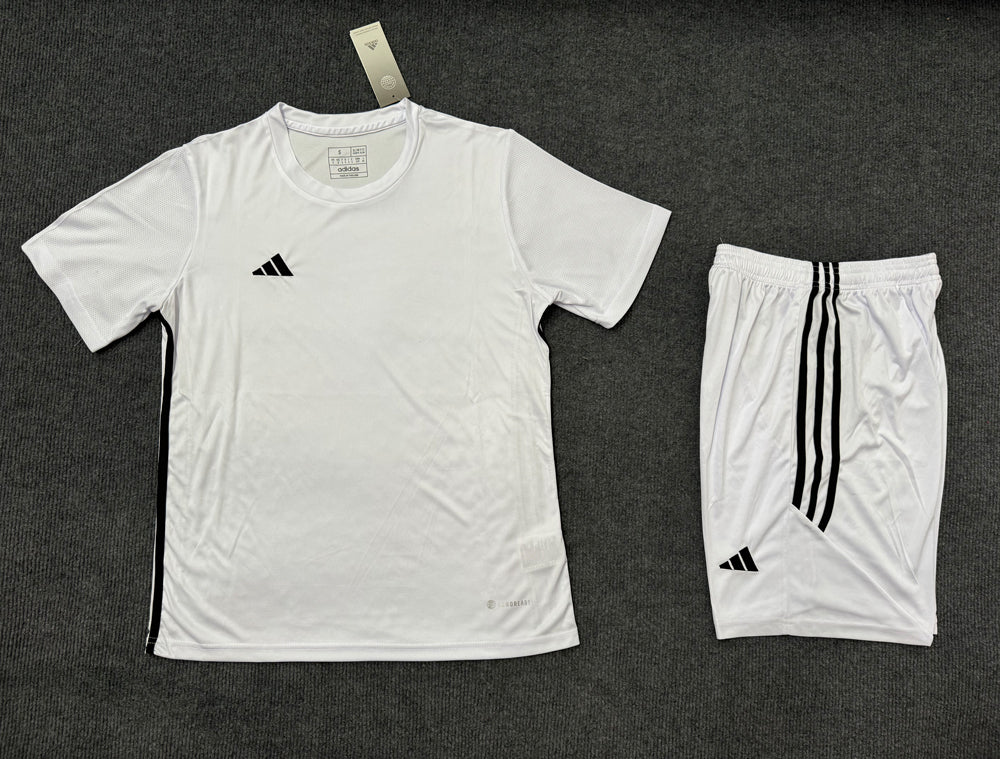 R018 Factory Customization Soccer Uniform Sets for Training Quick Dry Soccer Wear Digital Print Football Jerseys Set