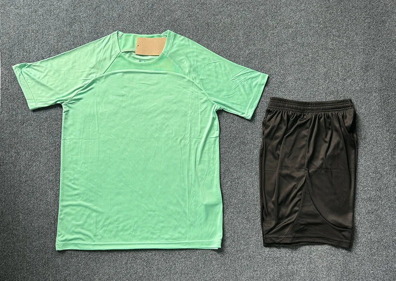 Factory Price Breathable Striped Soccer Wear 100% Polyester Fabric Football Shirt Maillot De Foot Men Retro Soccer Jersey