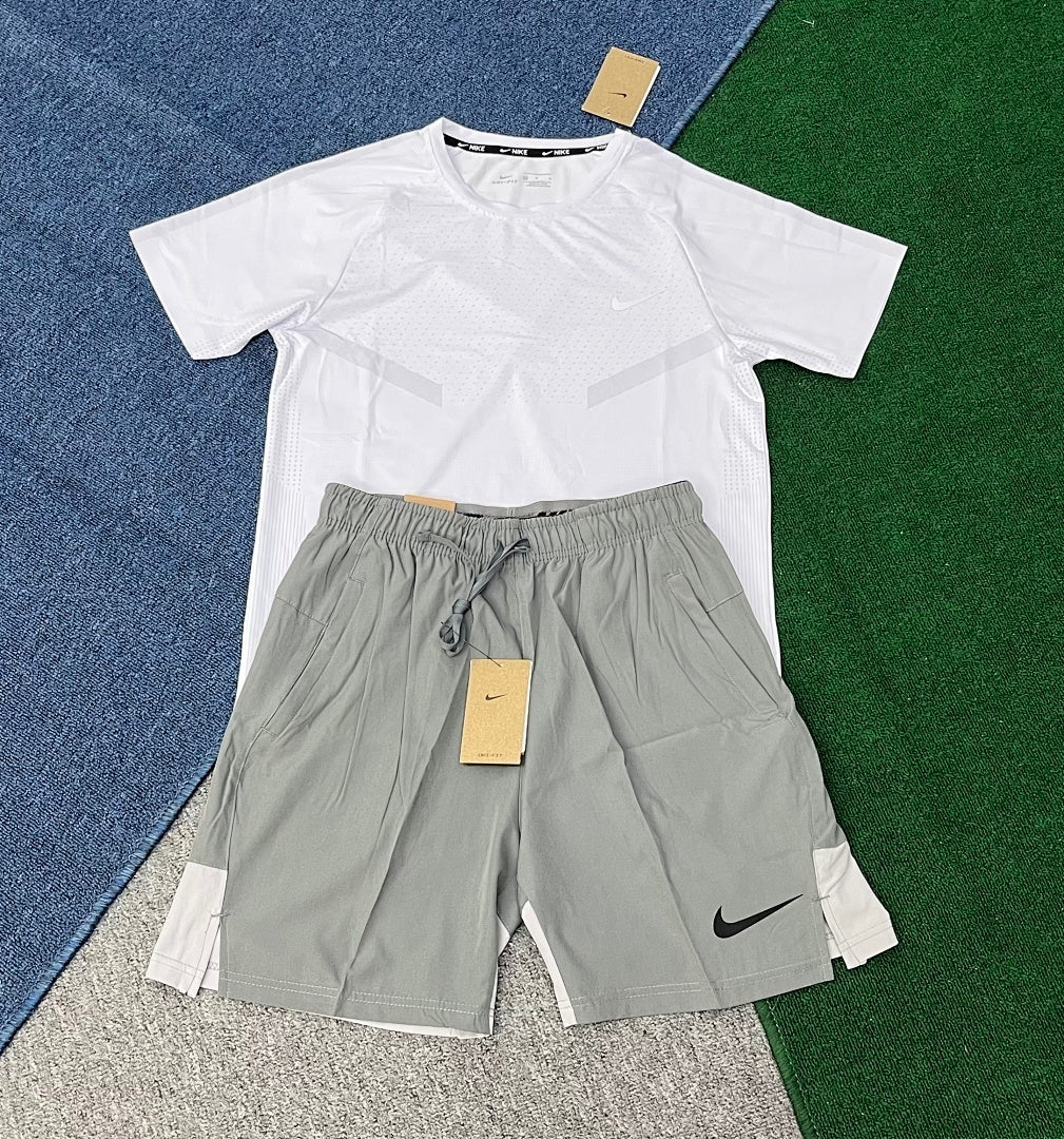 T1102+D975 New Fashion Wholesale Customized T-Shirt And Shorts Set Men Cheap Price Summer Men Set 2 Piece Men Jogging Short Set