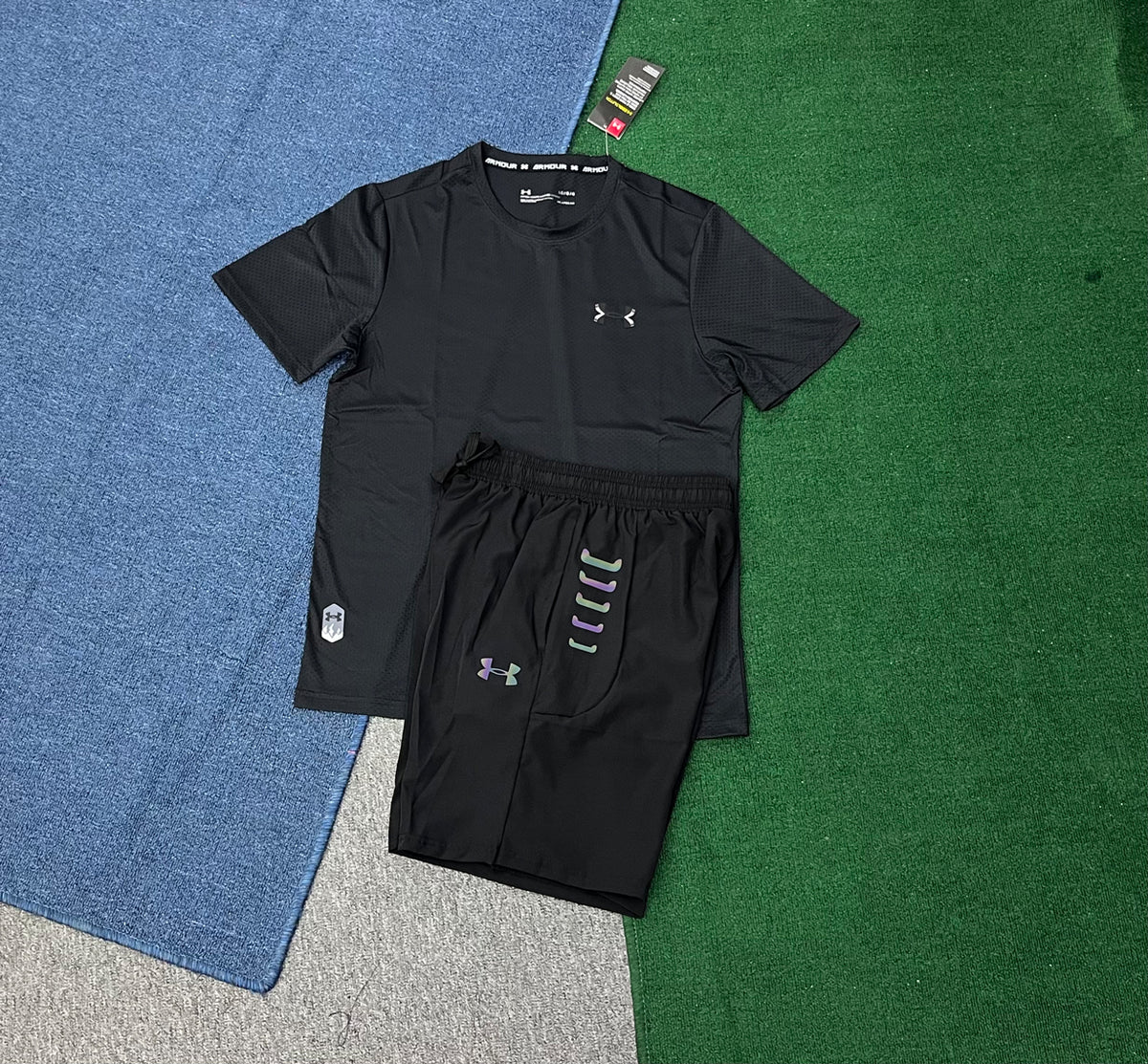 A322+216 Summer Men Sports Reflective Friendly Running Set Short Sleeve t Shirts Shorts 2 Pieces Lightweight Workout Gym Tracksuit